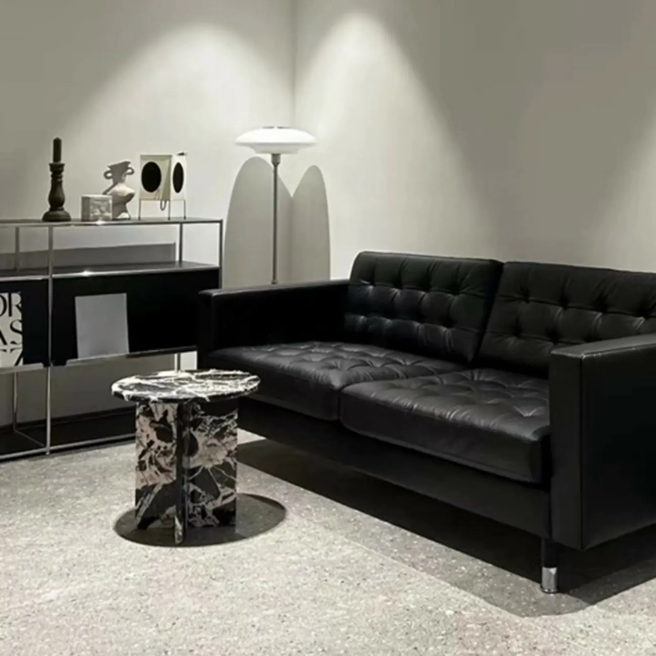 Round Antique Marble Coffee Table Image - 3 | homeyfad