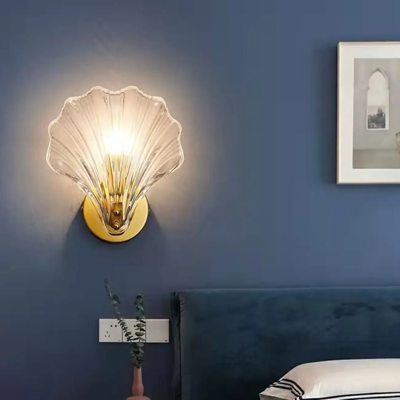 Modern Geometric Metal Vanity Lights with Glass Shell Shade Image - 16