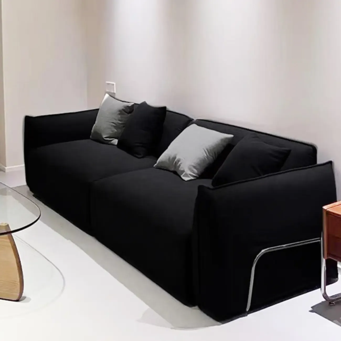 Contemporary Sherpa Upholstery Loveseat Sofa in Black/White Image - 2