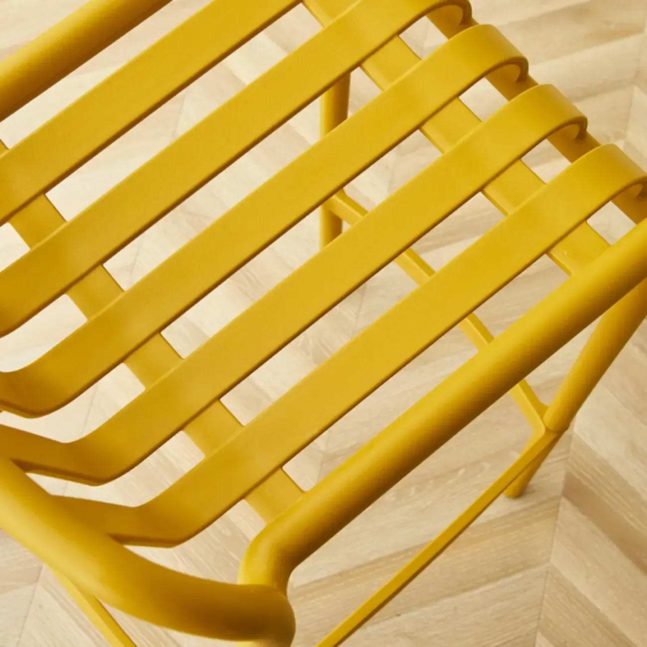 Modern Plastic Bar Stools for Bistro with Backrest Image - 16