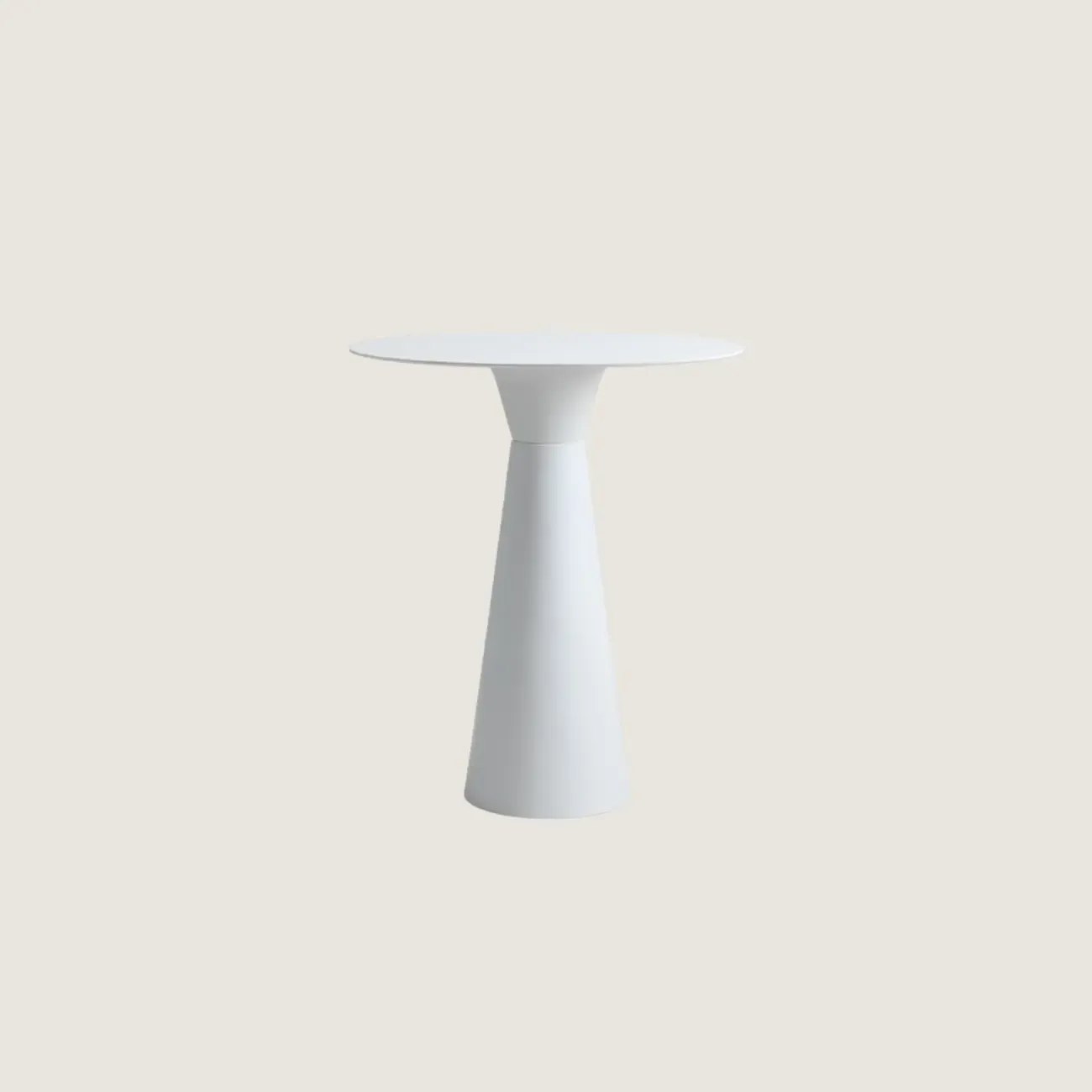 Nordic Small Round Bar Table with Stump Base Image - 16