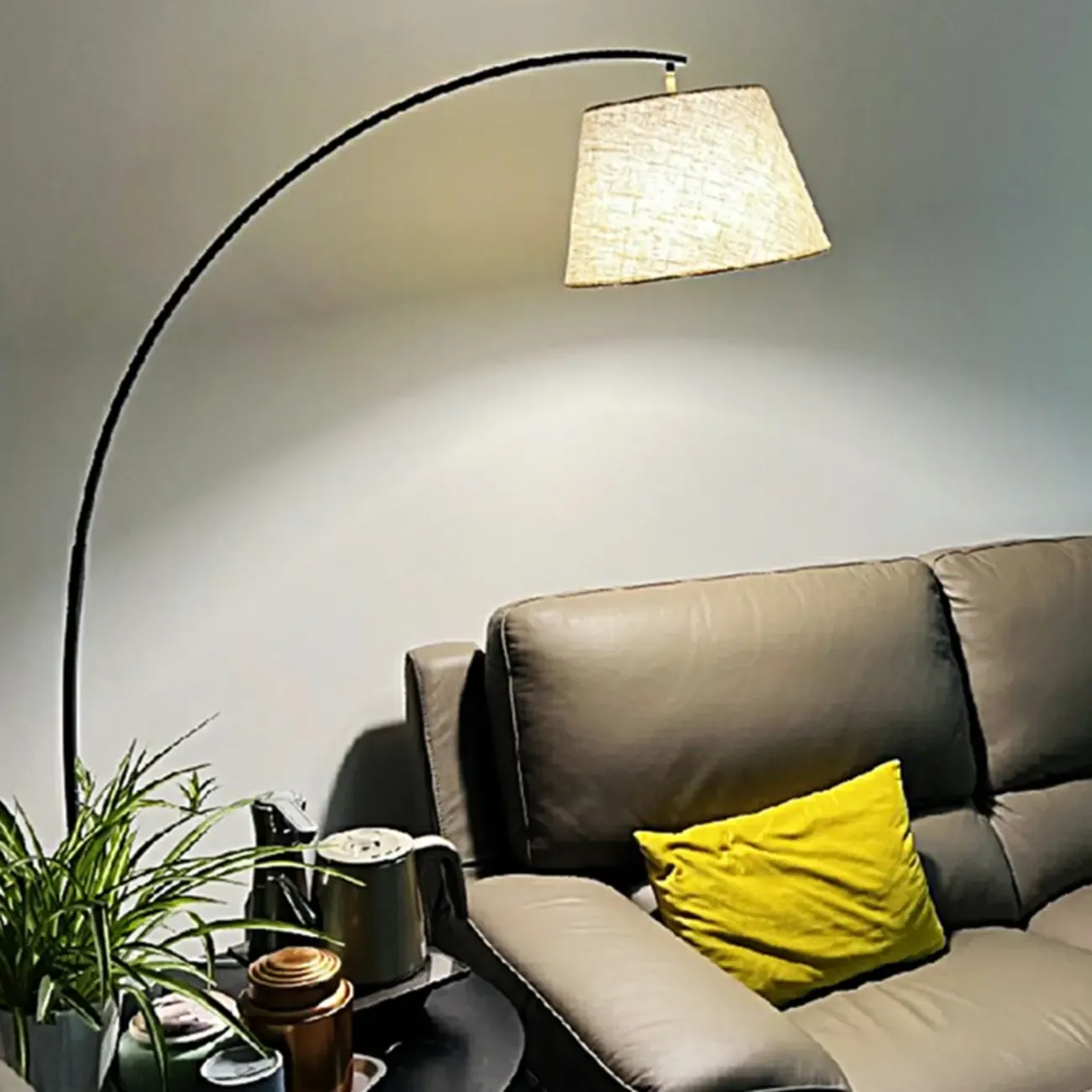 Elegant Arched Floor Lamp with White Fabric Shade for Decor Image - 13