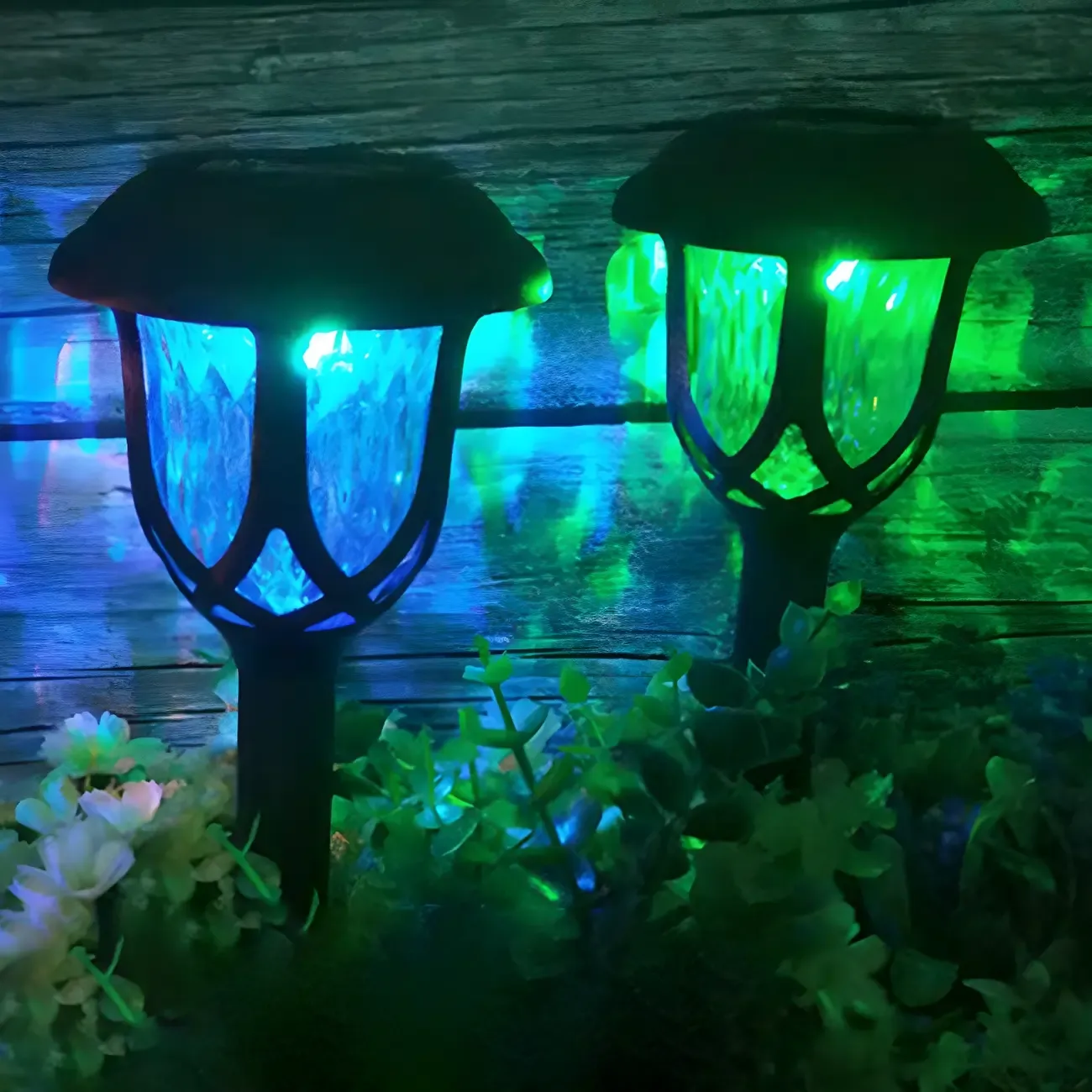 Solar LED Crystal Outdoor Bollard Lights for Gardens and Patios