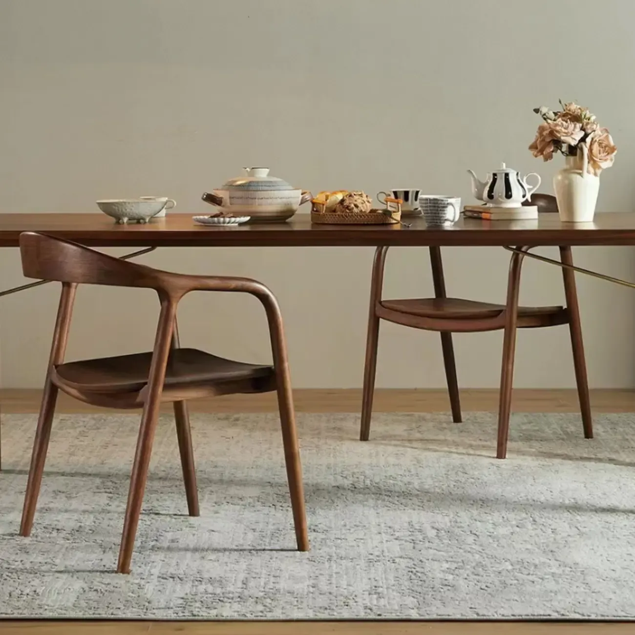 Modern Natural Wood Dining Chair Curved Back with Armrest Image - 1