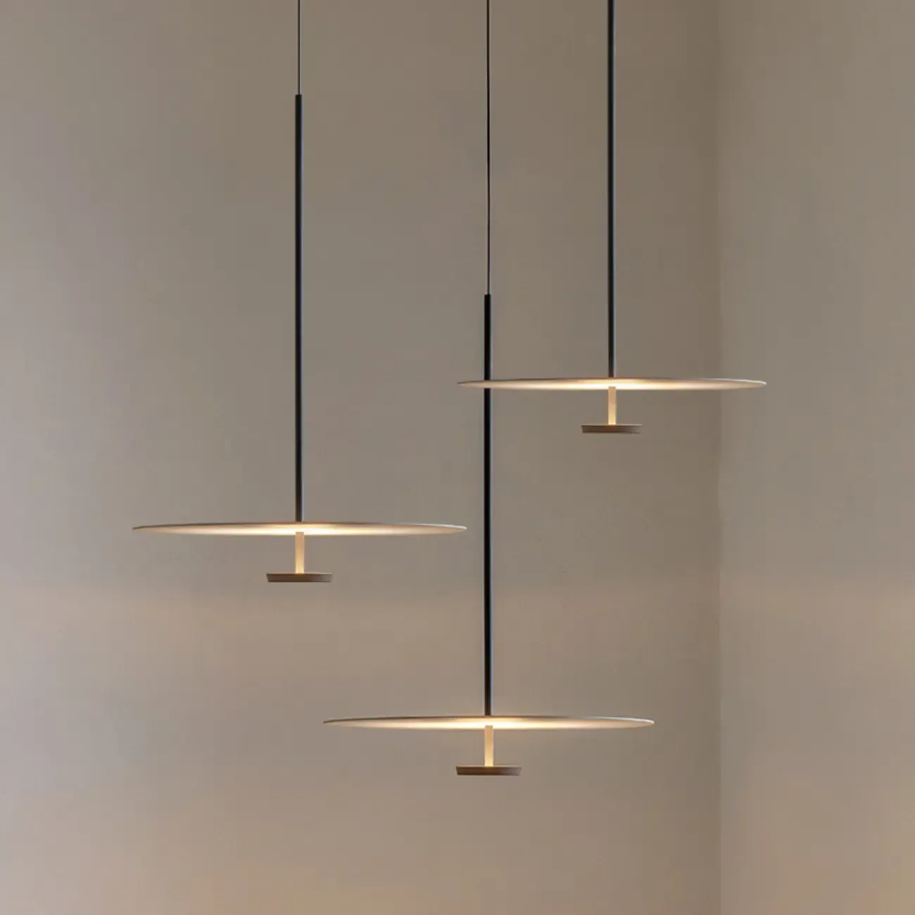 Sleek LED Minimalist Disc Shape Pendant Light for Dining Room Decor Image - 3