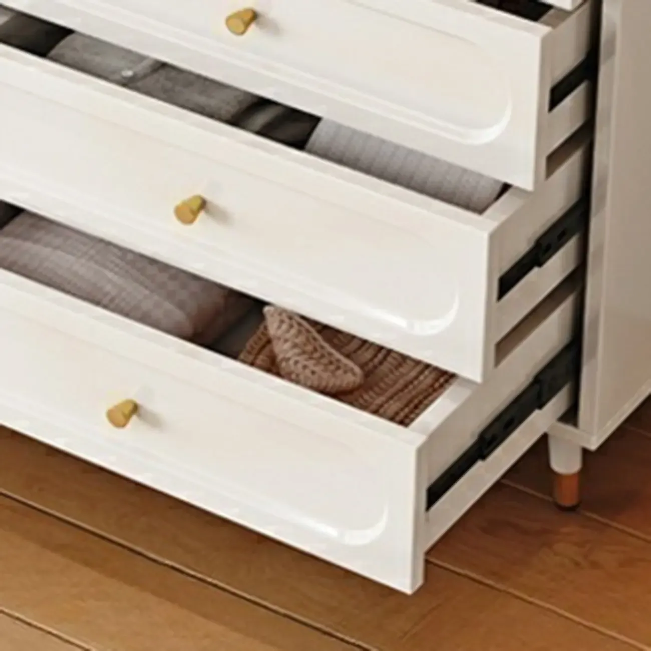 Modern Wood Dresser Chest with 5 Tiers in Milk Tea Color Image - 13