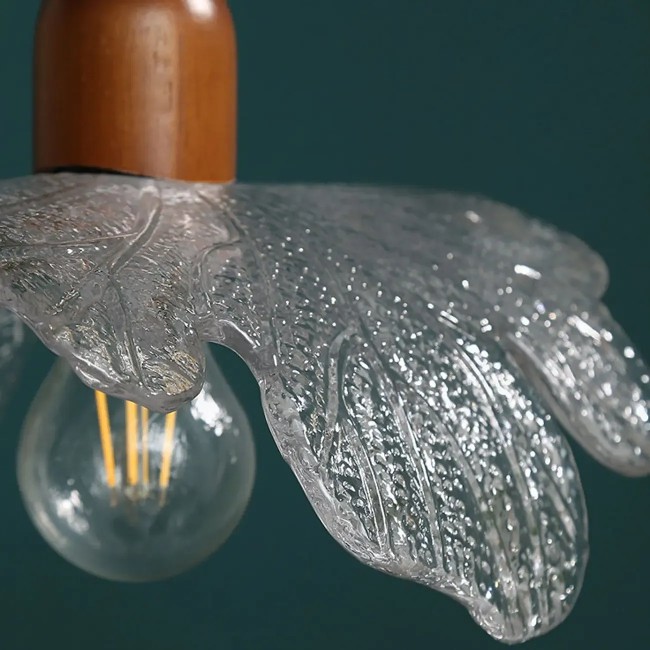Vintage Leaf Textured Clear Glass Pendant Lamp for Living Room Image - 9