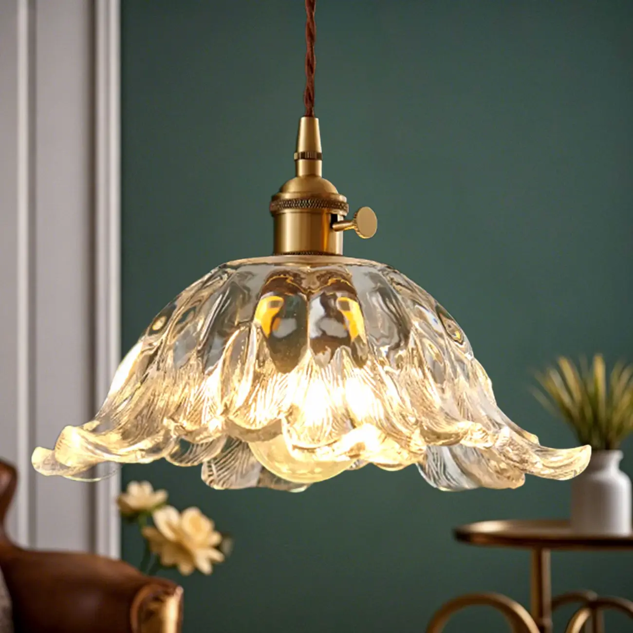 Vintage Blooming Floral Glass Pendant Light for Decor Image - 1 | homeyfad