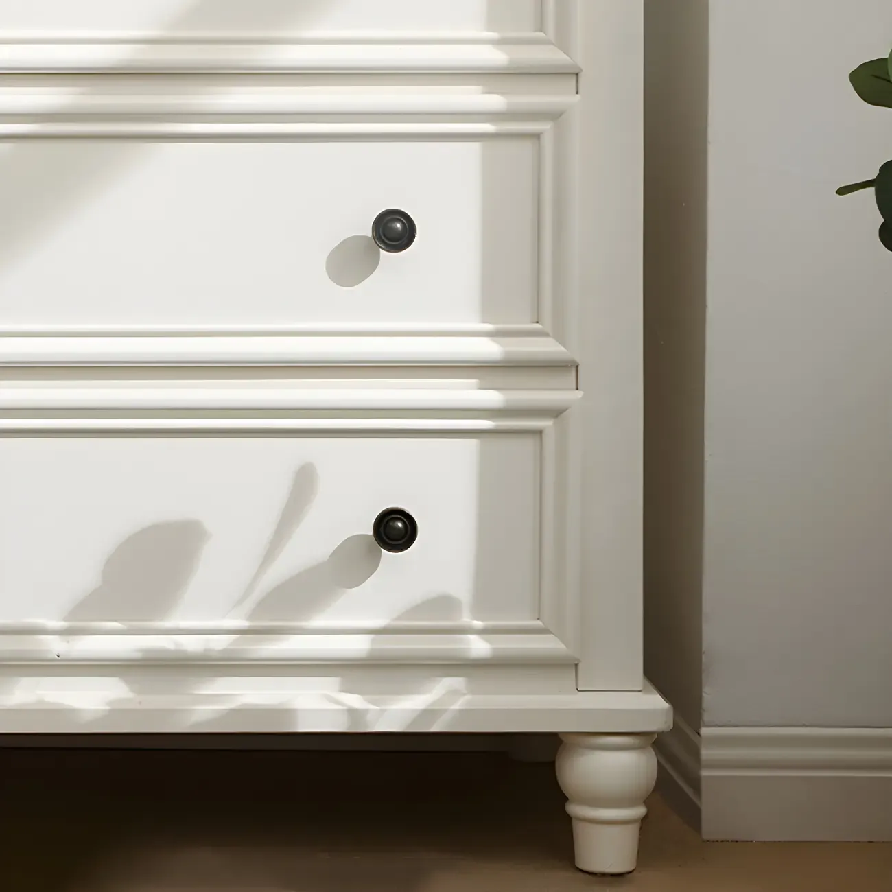 Classic White Wooden Dresser with 5-Drawers for Bedroom Use Image - 7