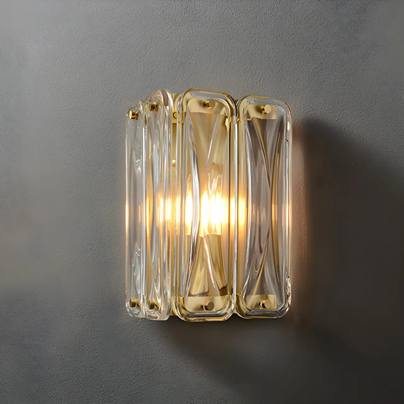 Modern Gold Metal Clear Glass Geometry Wall Sconce Image - 7 | homeyfad