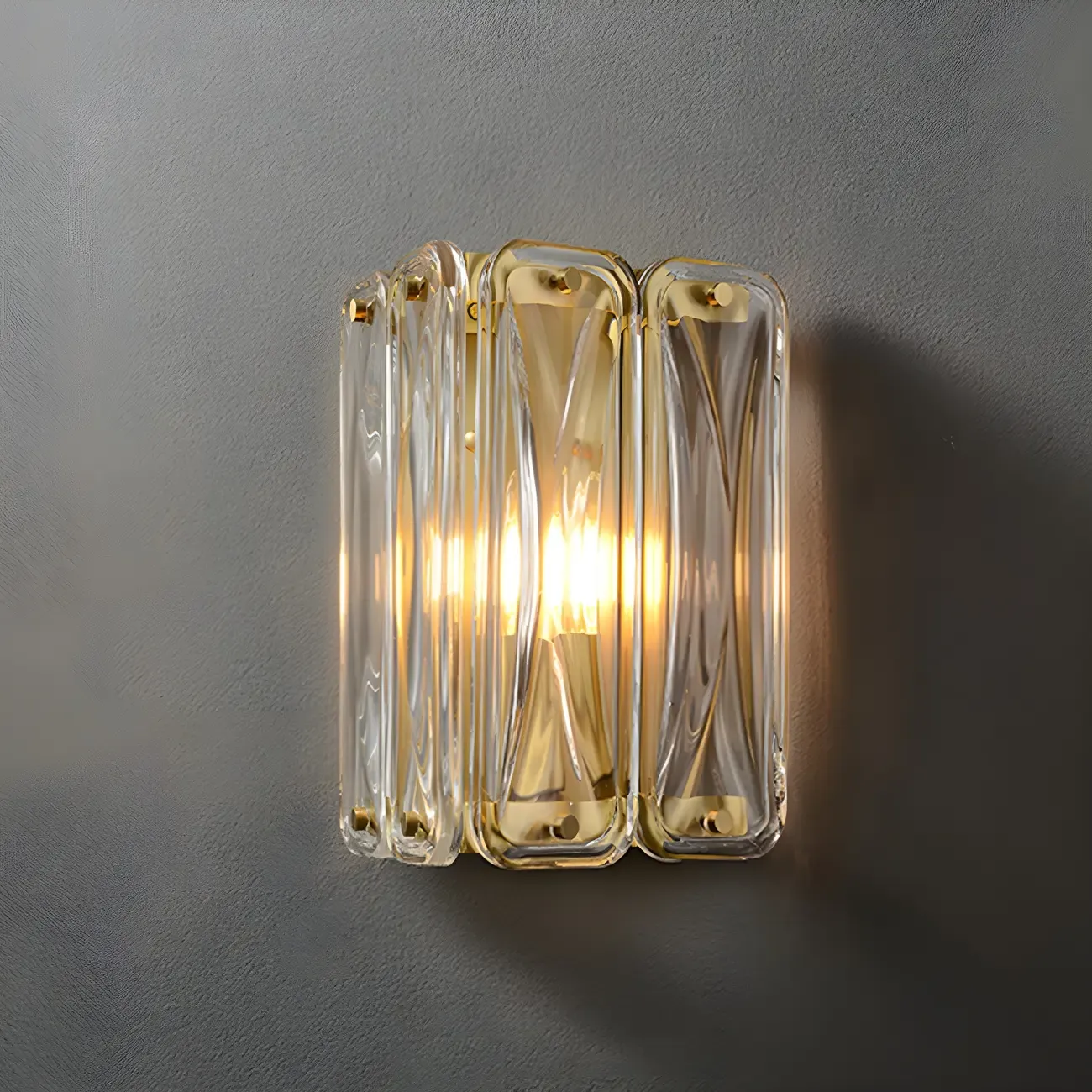 Modern Gold Metal Clear Glass Geometry Wall Sconce Image - 7