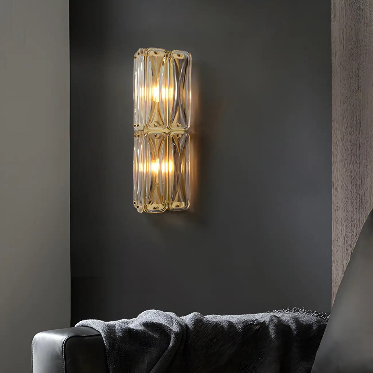 Modern Gold Metal Clear Glass Geometry Wall Sconce Image - 3 | homeyfad