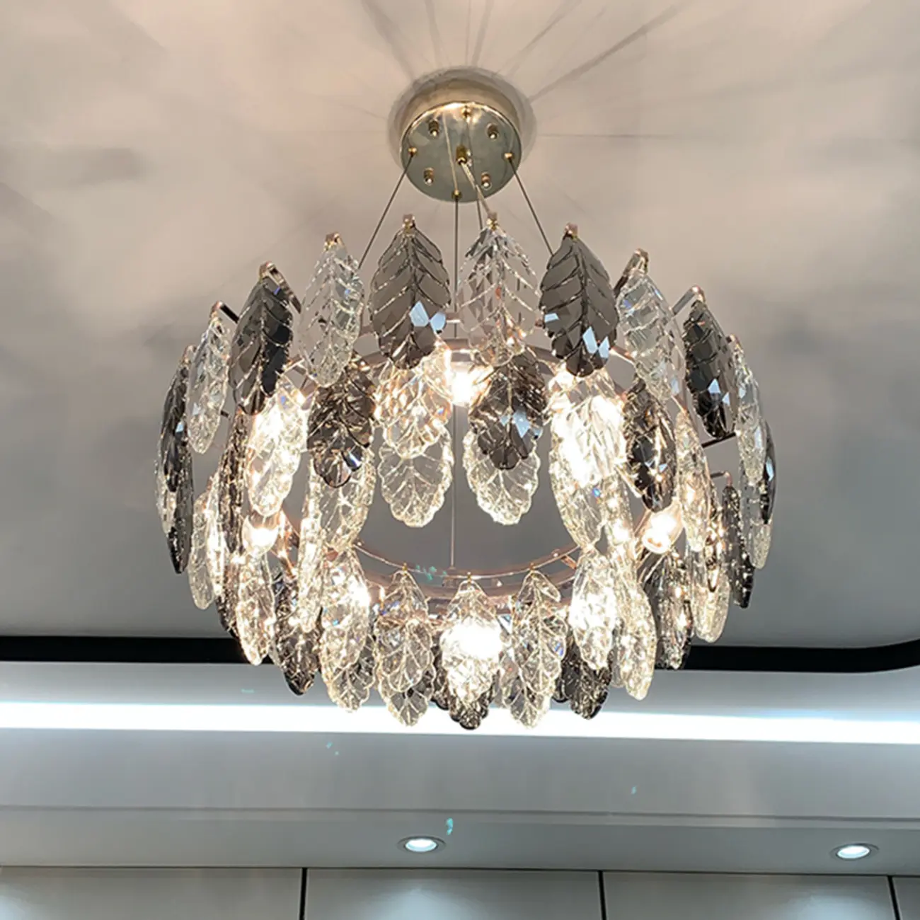 Exquisite Round Multi-light Crystal Leaf Chandelier Image - 15 | homeyfad