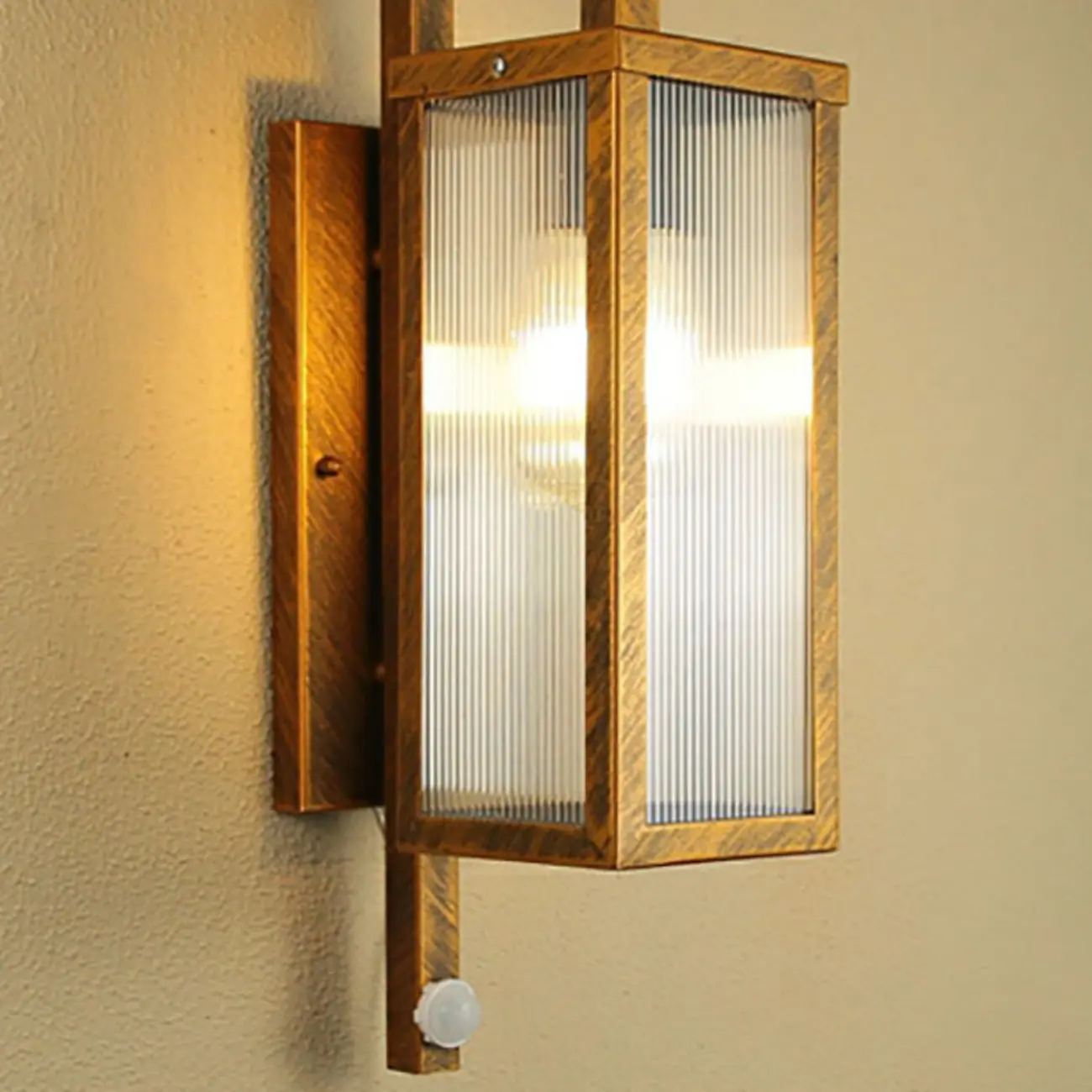 Modern Steel 19.5" Outdoor Wall Sconce with Glass Shade | homeyfad