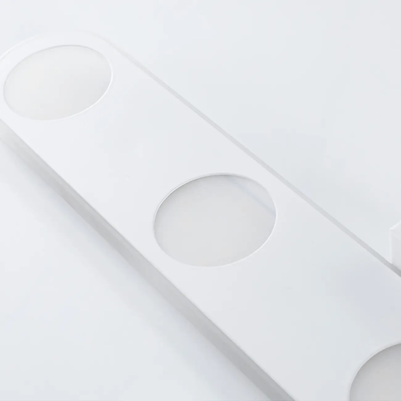 Durable Metal LED Bar Vanity Light with Acrylic Shade for Bathroom Image - 9 | homeyfad