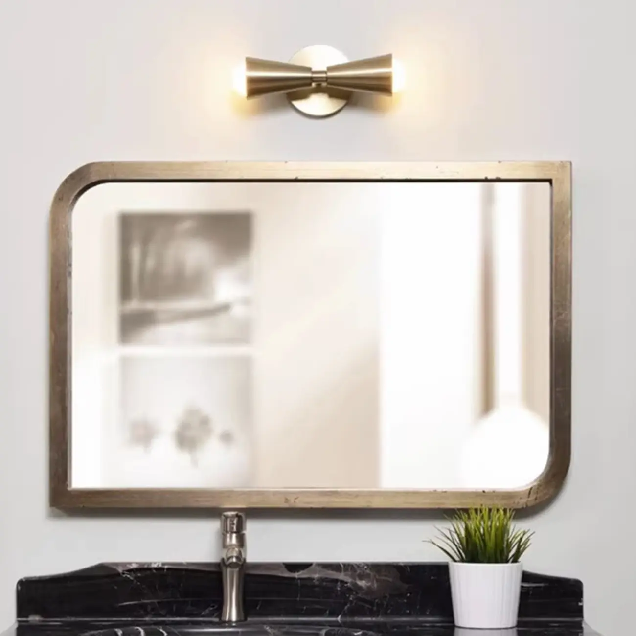Traditional Metal Geometric Vanity Light for Bedroom Image - 3 | homeyfad