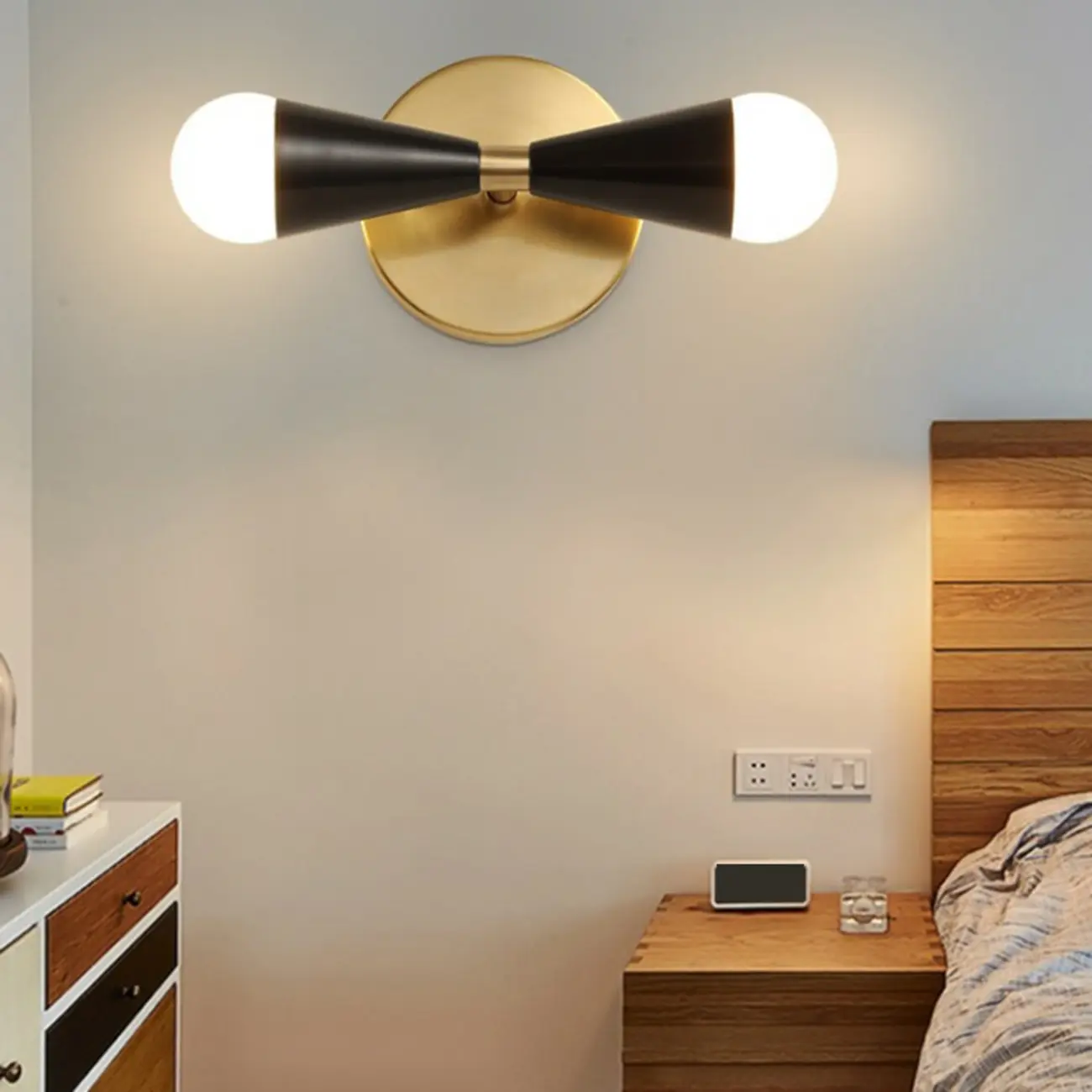 Traditional Metal Geometric Vanity Light for Bedroom Image - 13 | homeyfad