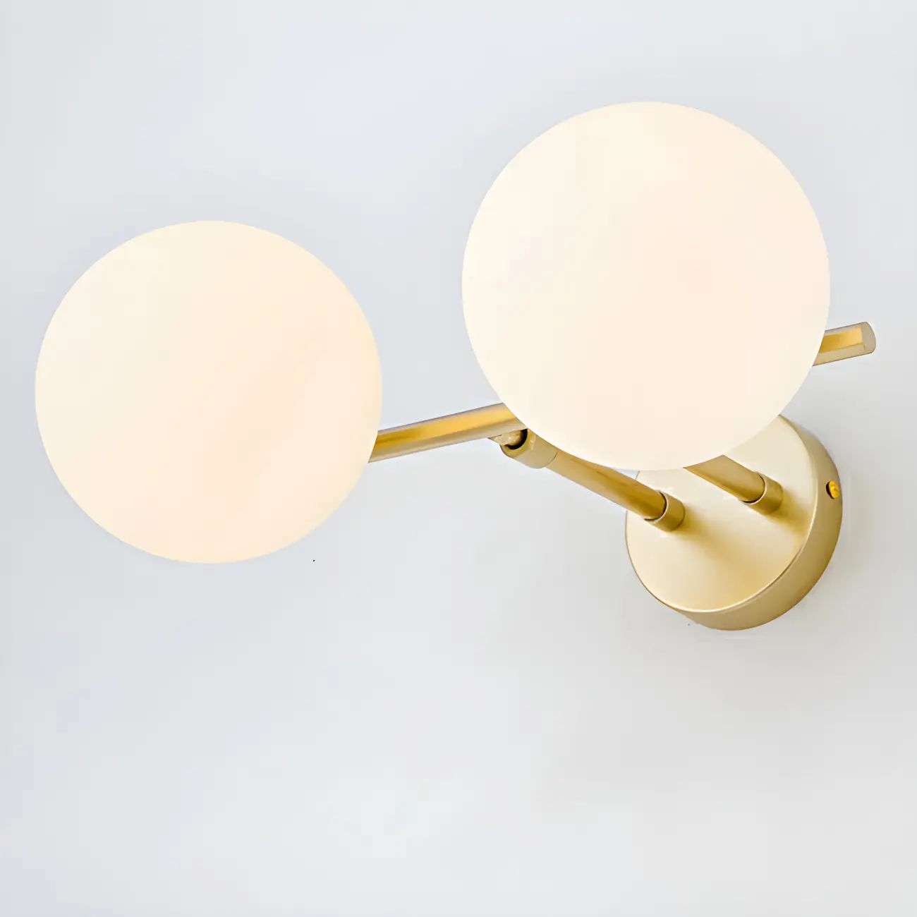 Stylish Globe Metal Vanity Light with Stretchable Design for Home Image - 11 | homeyfad