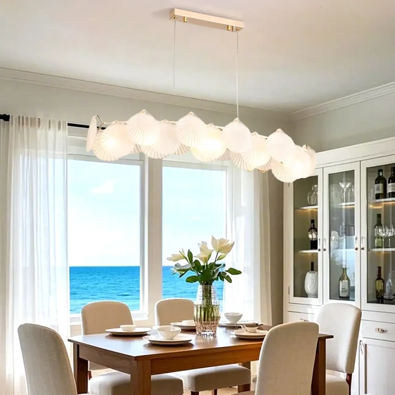 Elegant Modern Geometric LED Pendant Light Image - 1