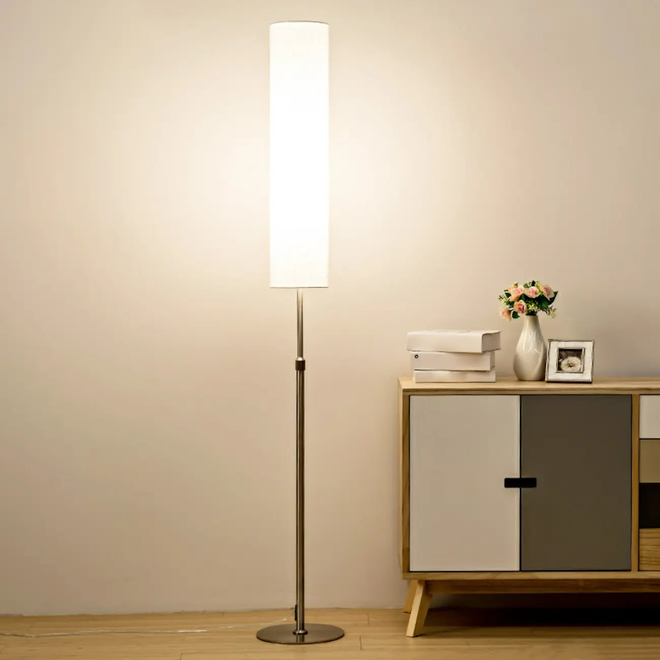 Modern Geometric Floor Lamp with Adjustable Height Image - 1 | homeyfad