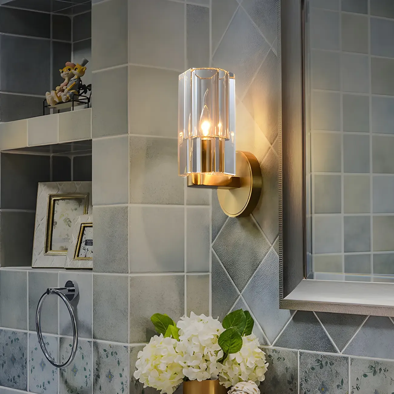 Mini Modern Elegant Gold Up Crystal Cylinder Vanity Light - HomeyFad