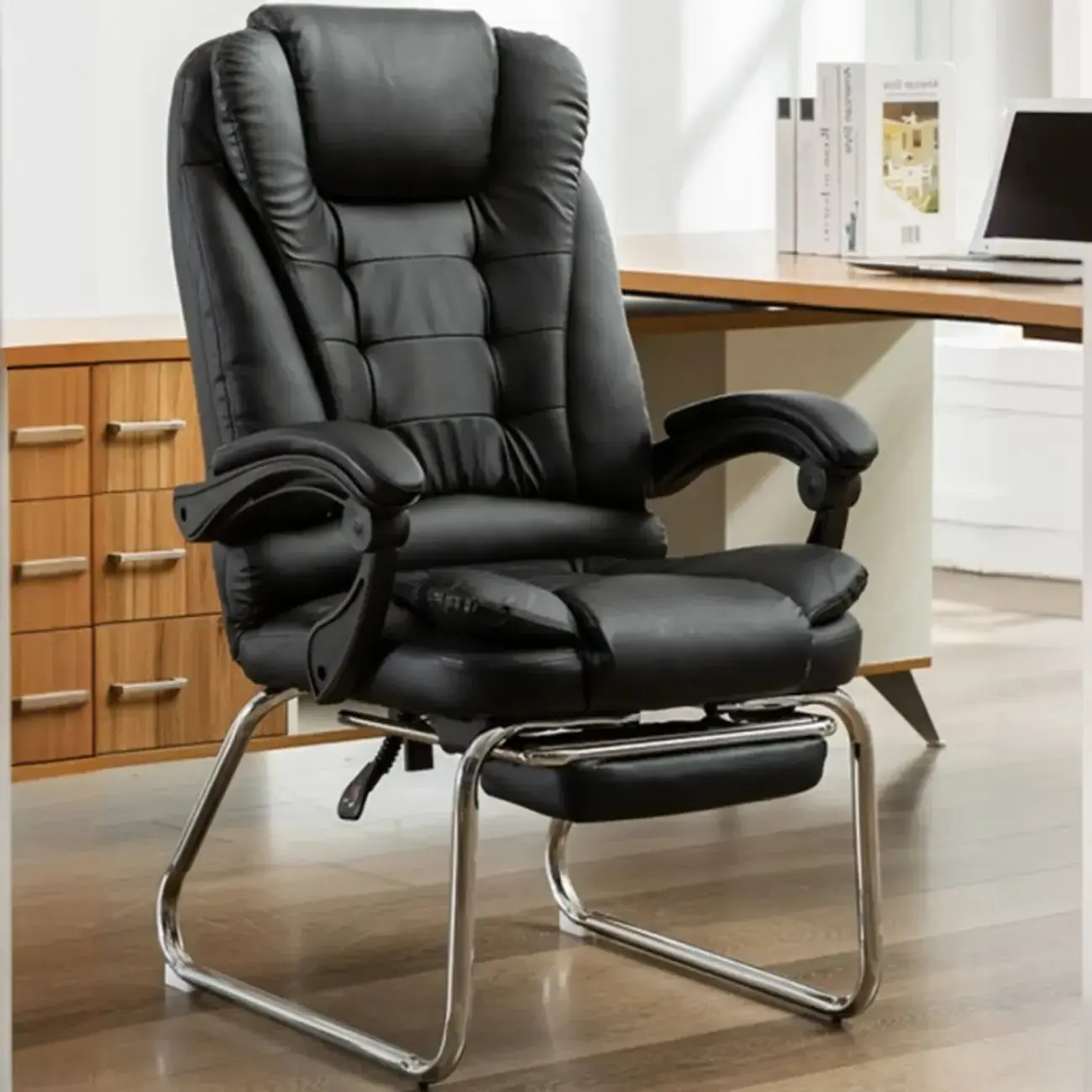 Black Leather Reclining Executive Office Chair Image - 1 | homeyfad