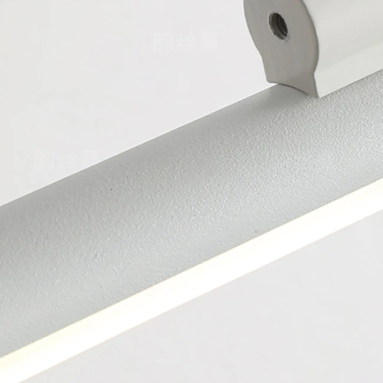 Modern Metal LED Vanity Light for Bathroom Mirror Image - 10 | homeyfad