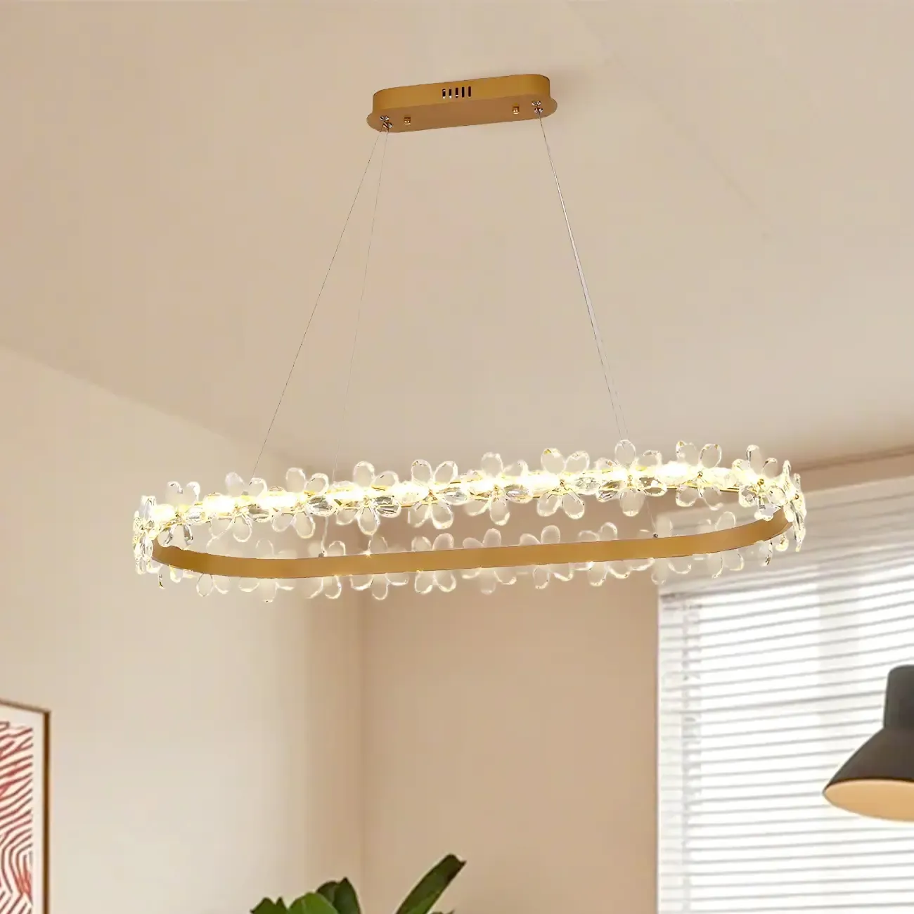 Exquisite Modern Crystal Flower Pendant Light Image - 1