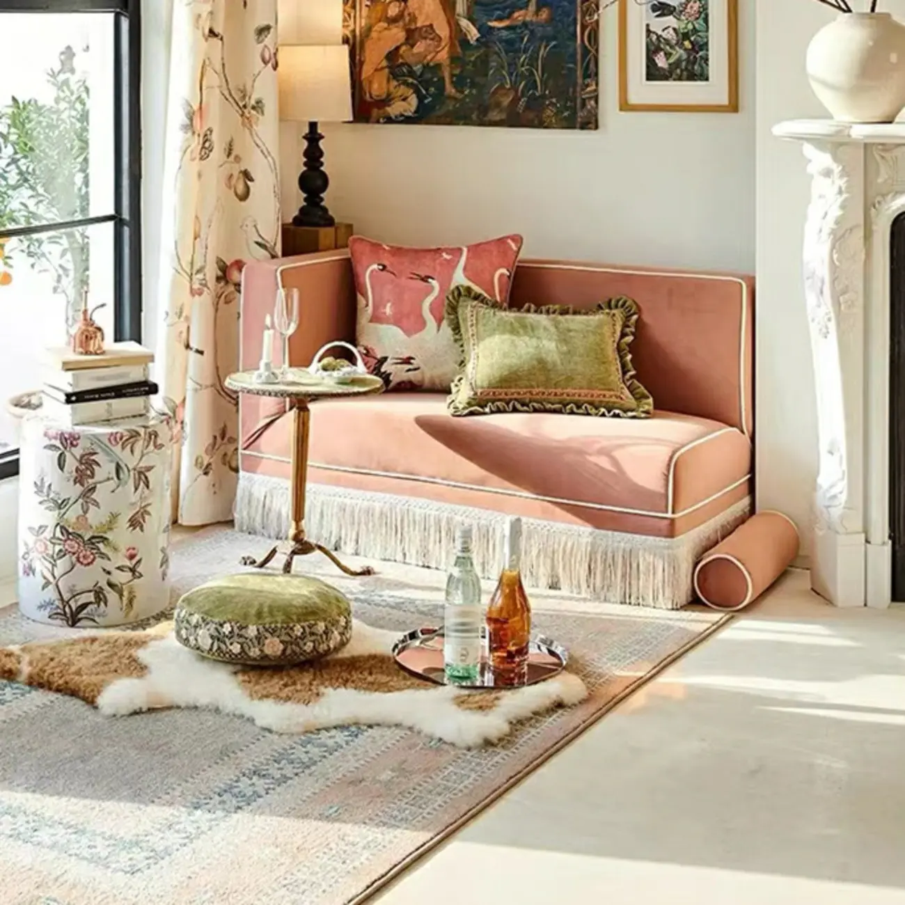 French Country Wooden Frame Tassel Chaise Lounge Image - 2 | homeyfad