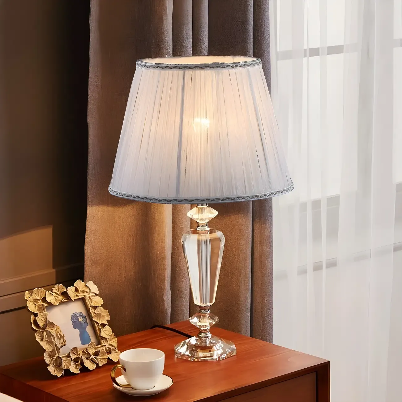 Geometric Multicolor Crystal Table Lamp for Bedside Lighting  Image - 10