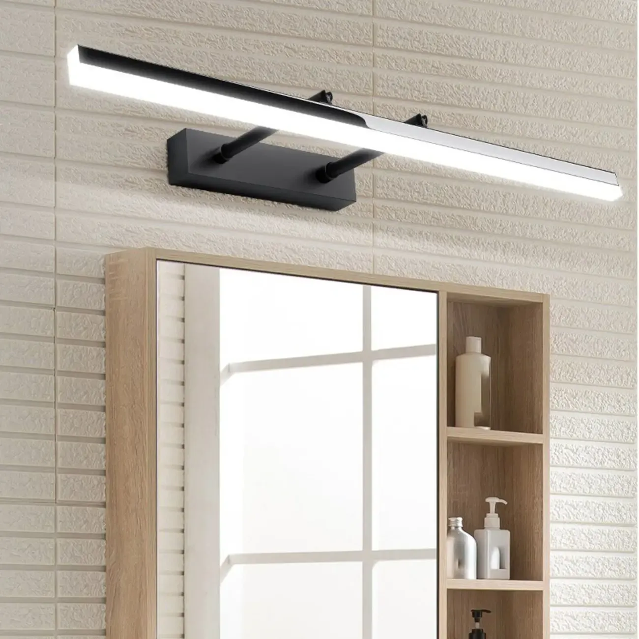 Modern Metal Black Straight LED Vanity Light Image - 1