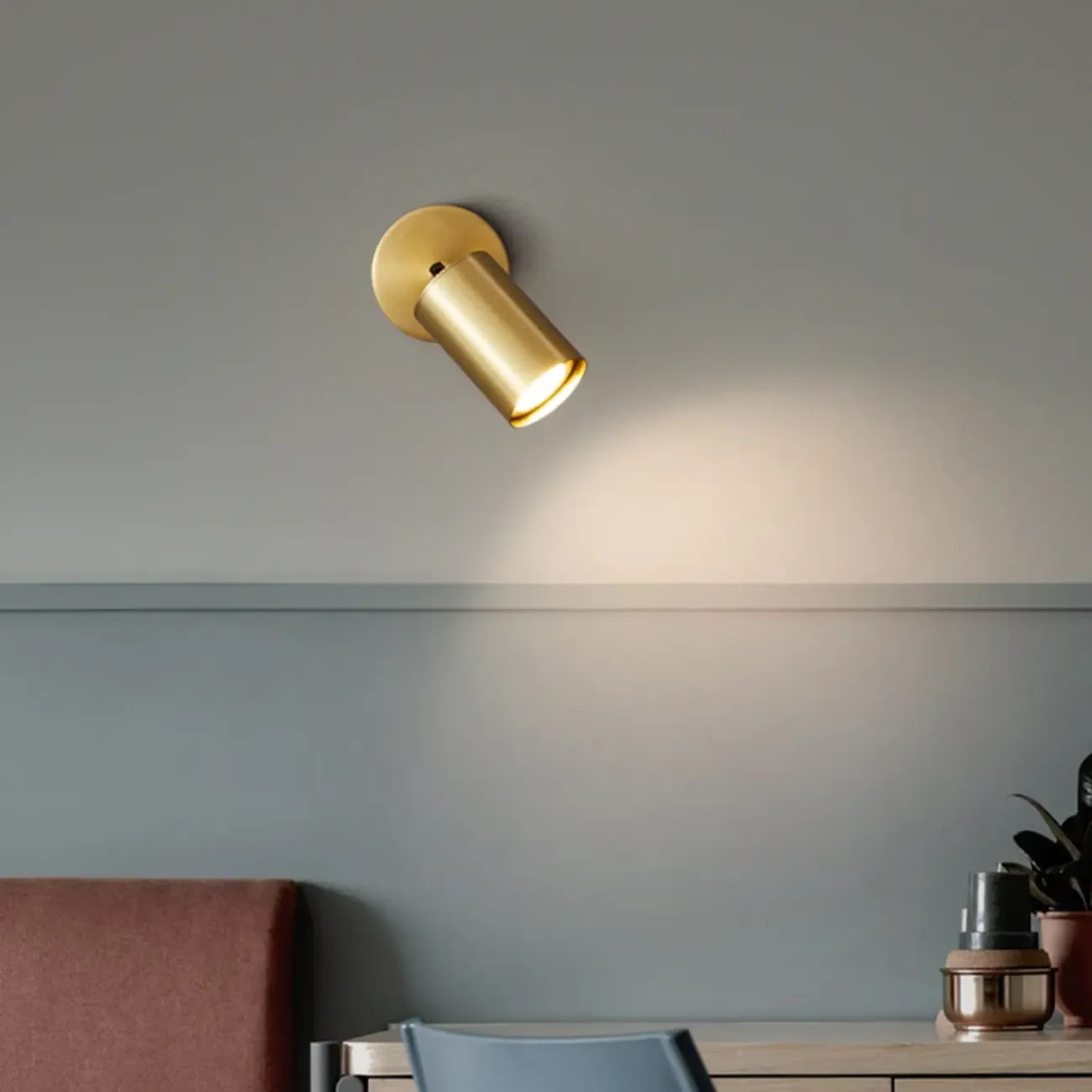 Minimalist Adjustable LED Cylinder Vanity Light Fixtures Image - 5