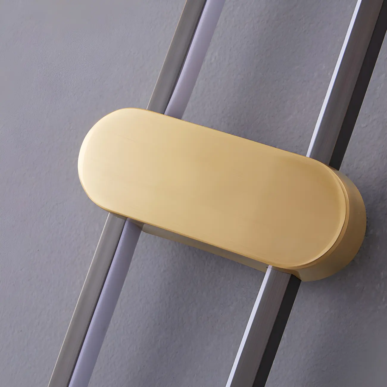 Classic Oval LED Vanity Light with Wall Mount for Bathroom Image - 10 | homeyfad