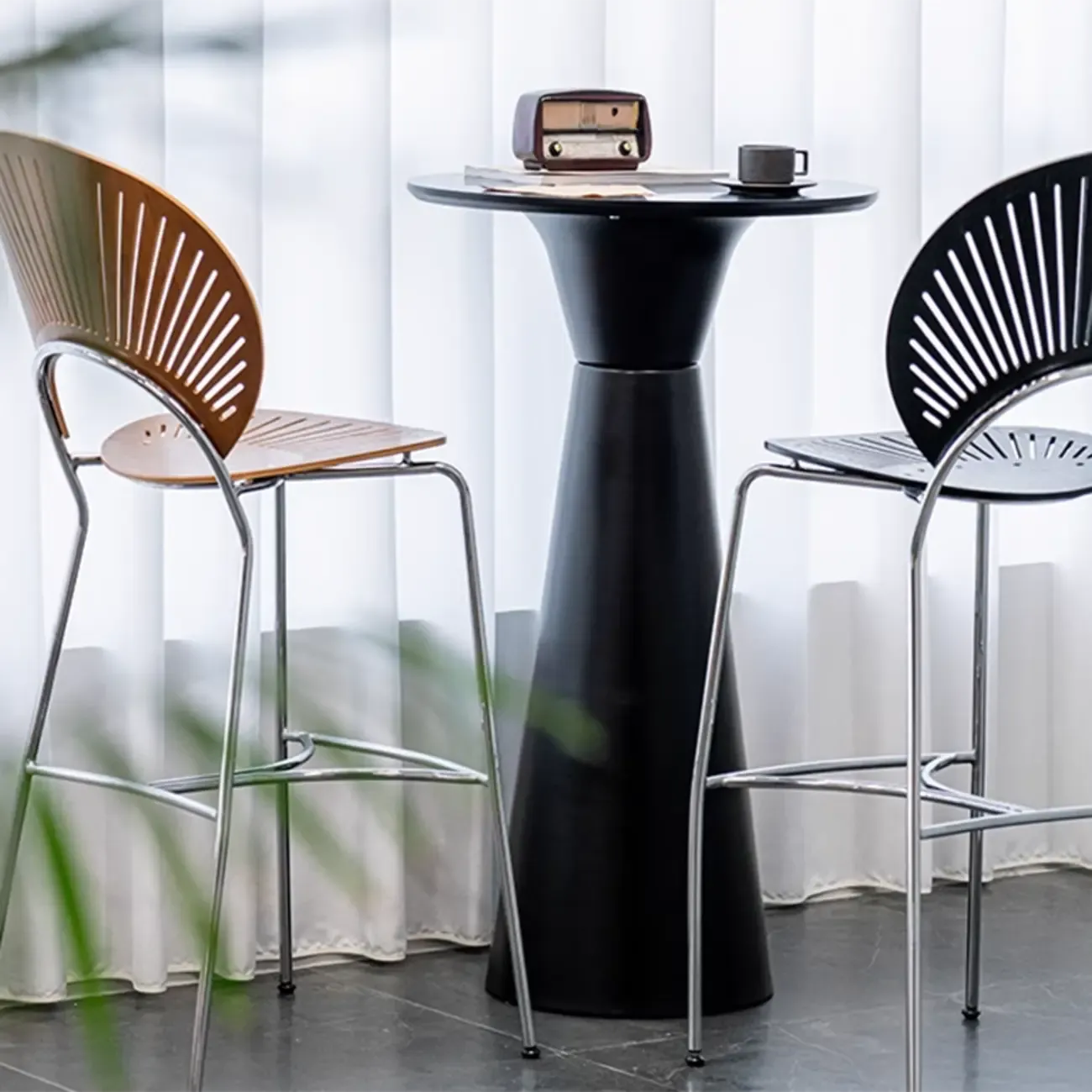 Elegant Pedestal Round White Marble Bar Table Image - 4