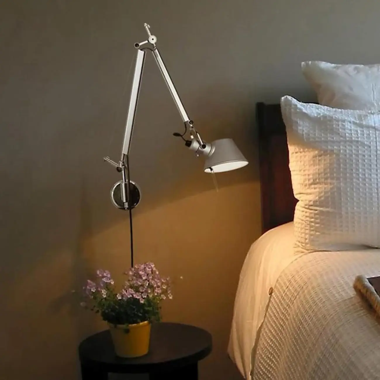 Industrial Silver Aluminum Adjustable Swing Arm Wall Light Image - 2 | homeyfad