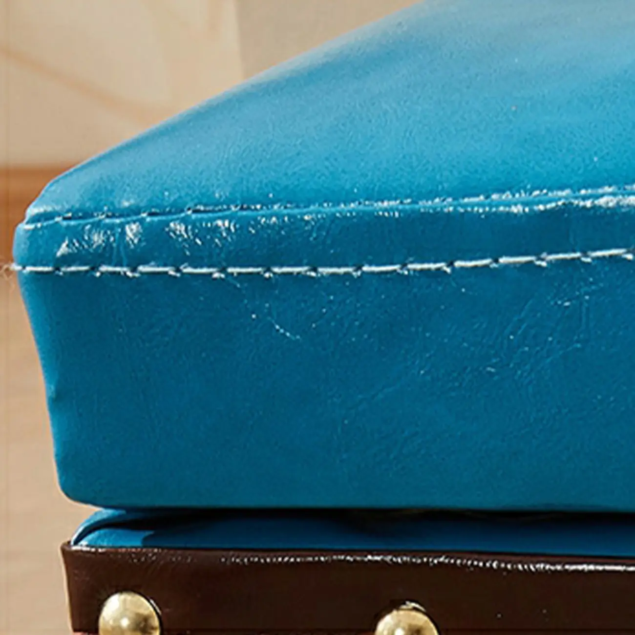 22"H Faux Leather Upholstered Bedroom Bench with Storage Image - 12 | homeyfad