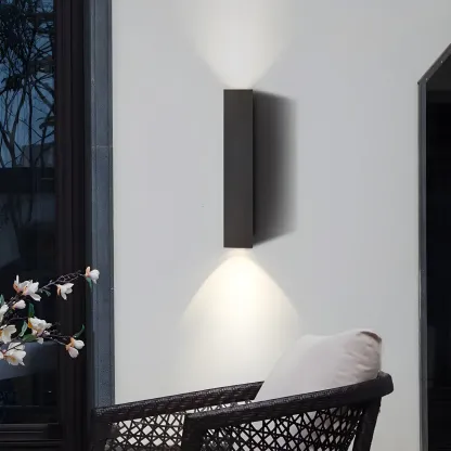 Indoor Black Aluminum Geometric Modern 2-Light Wall Light Image - 10