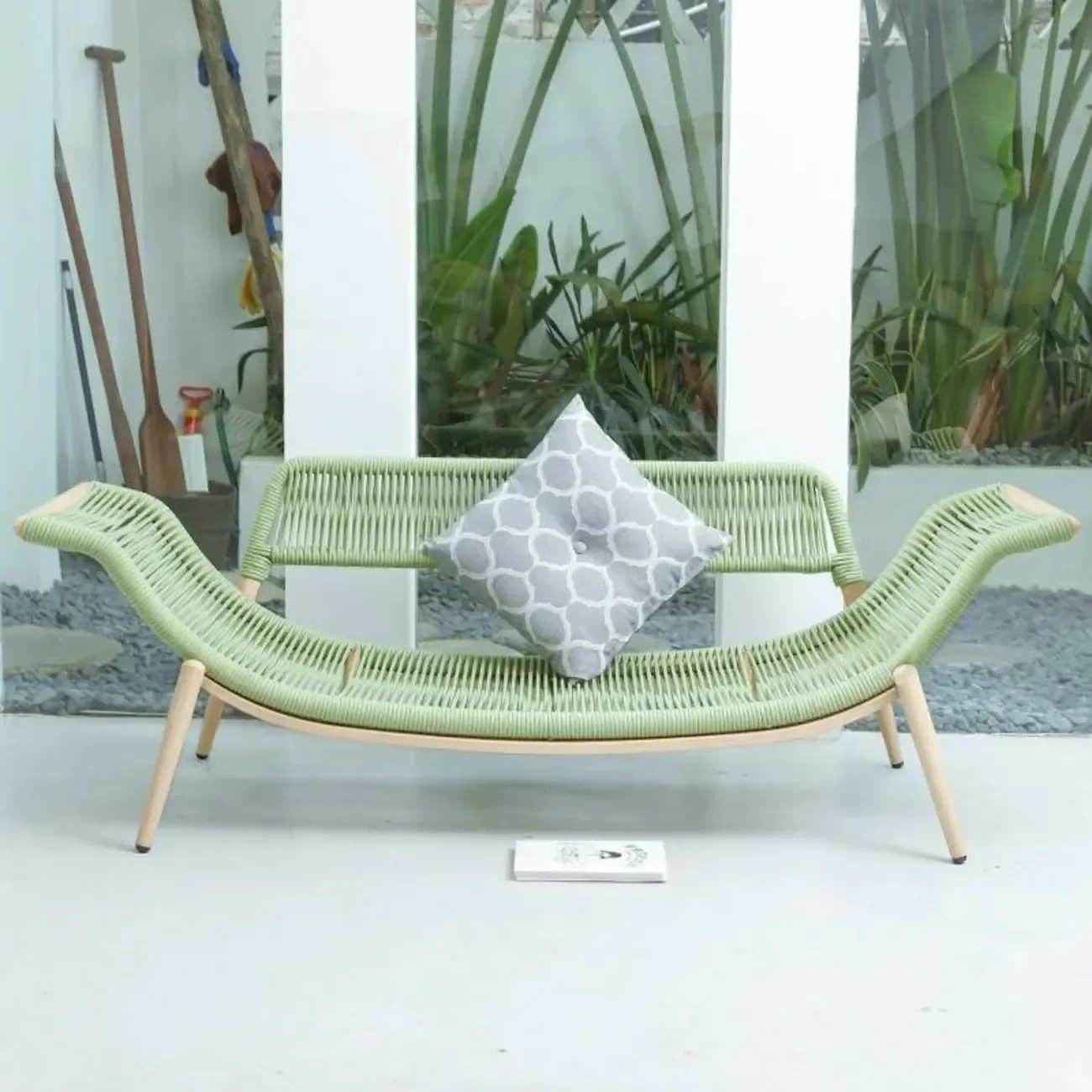 Traditional Fabric Chaise Lounge with Storage for Living Room Image - 5