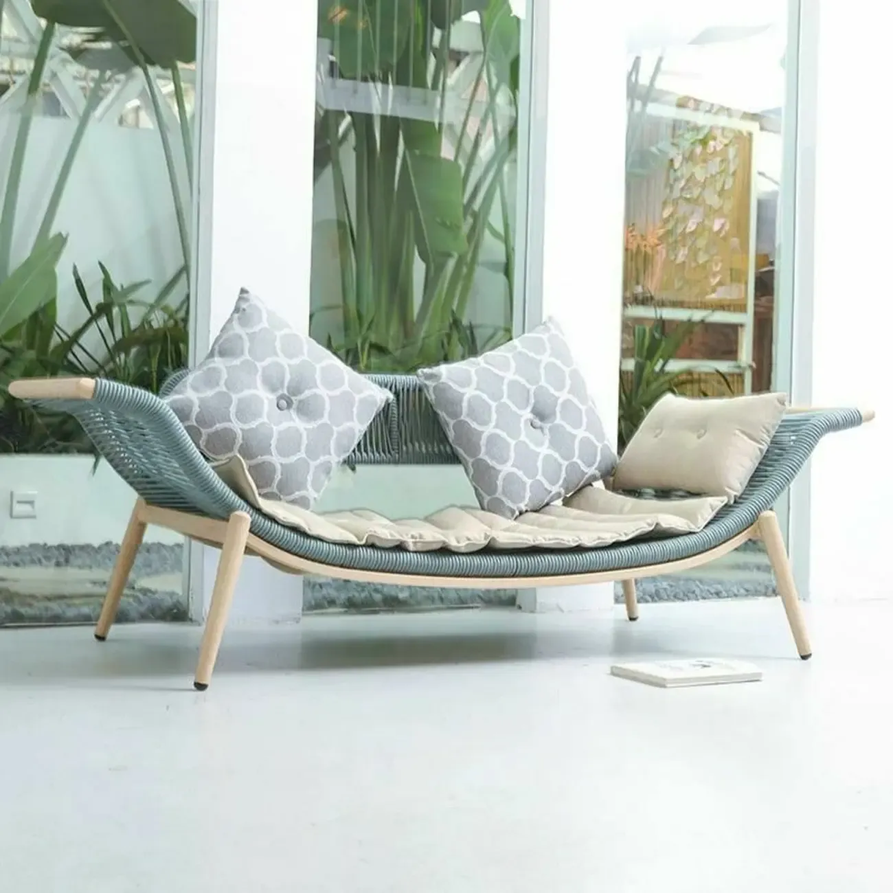 Traditional Fabric Chaise Lounge with Storage for Living Room Image - 7