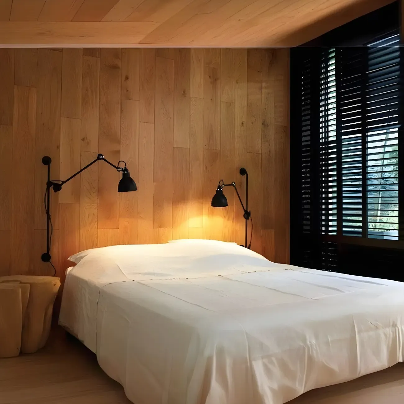 Modern Adjustable Metal Swing Arm Wall Light for Study Image - 4