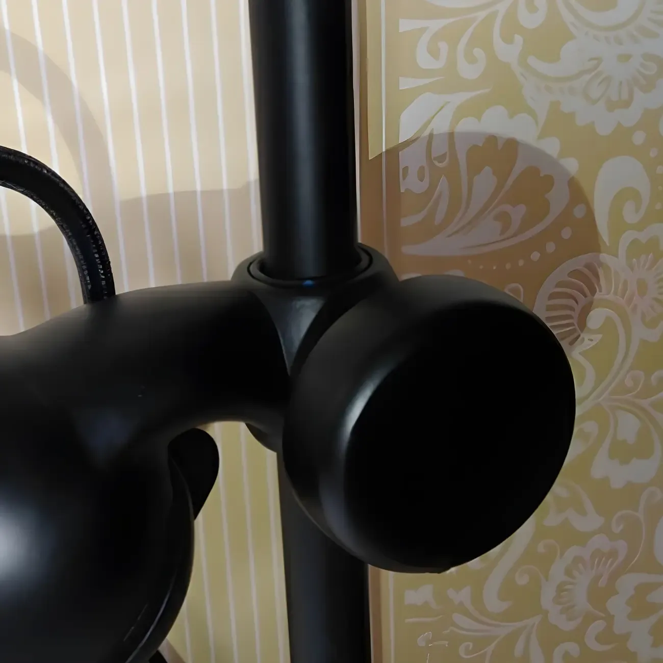 Modern Adjustable Metal Swing Arm Wall Light for Study Image - 10