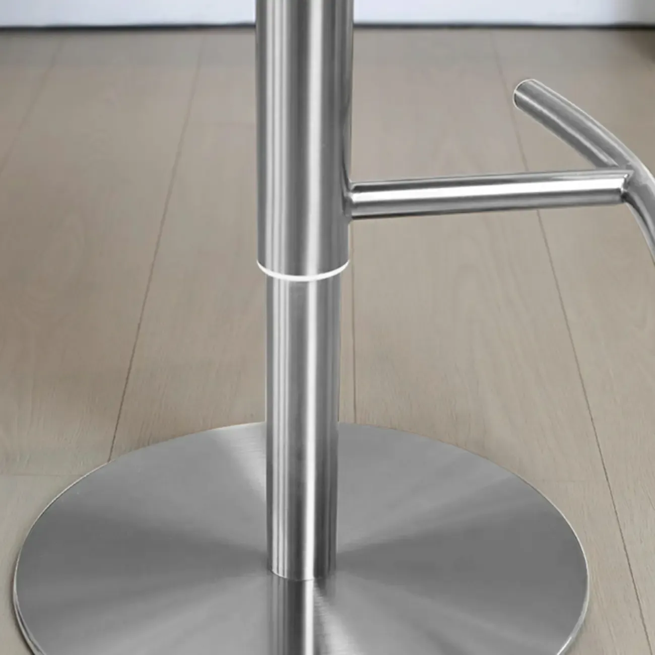 Stylish Metal Swivel Bar Stools with Adjustable Seat for Kitchen Image - 8