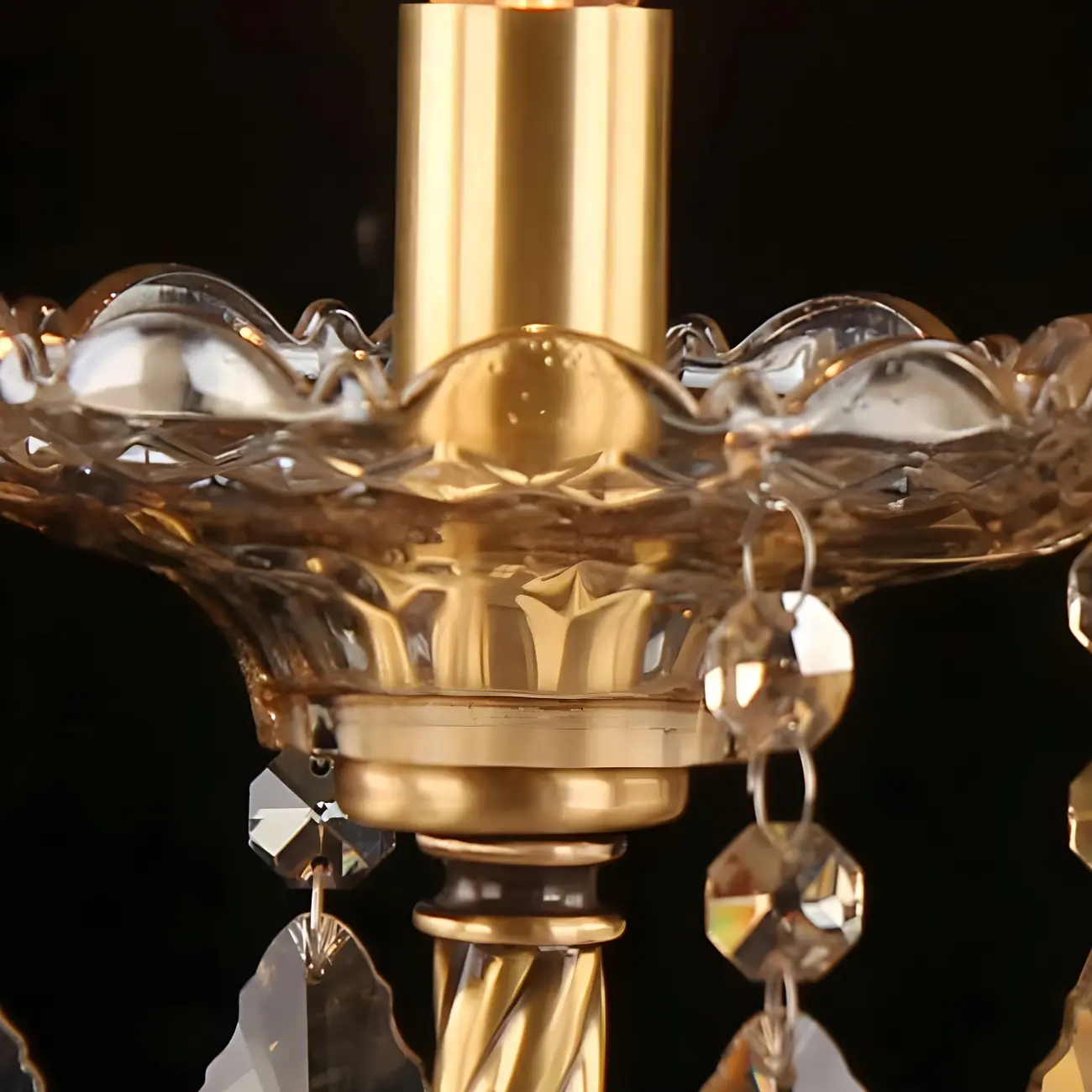 Vintage 2-Light Golden Crystal Candelabra Wall Sconce Image - 3 | homeyfad