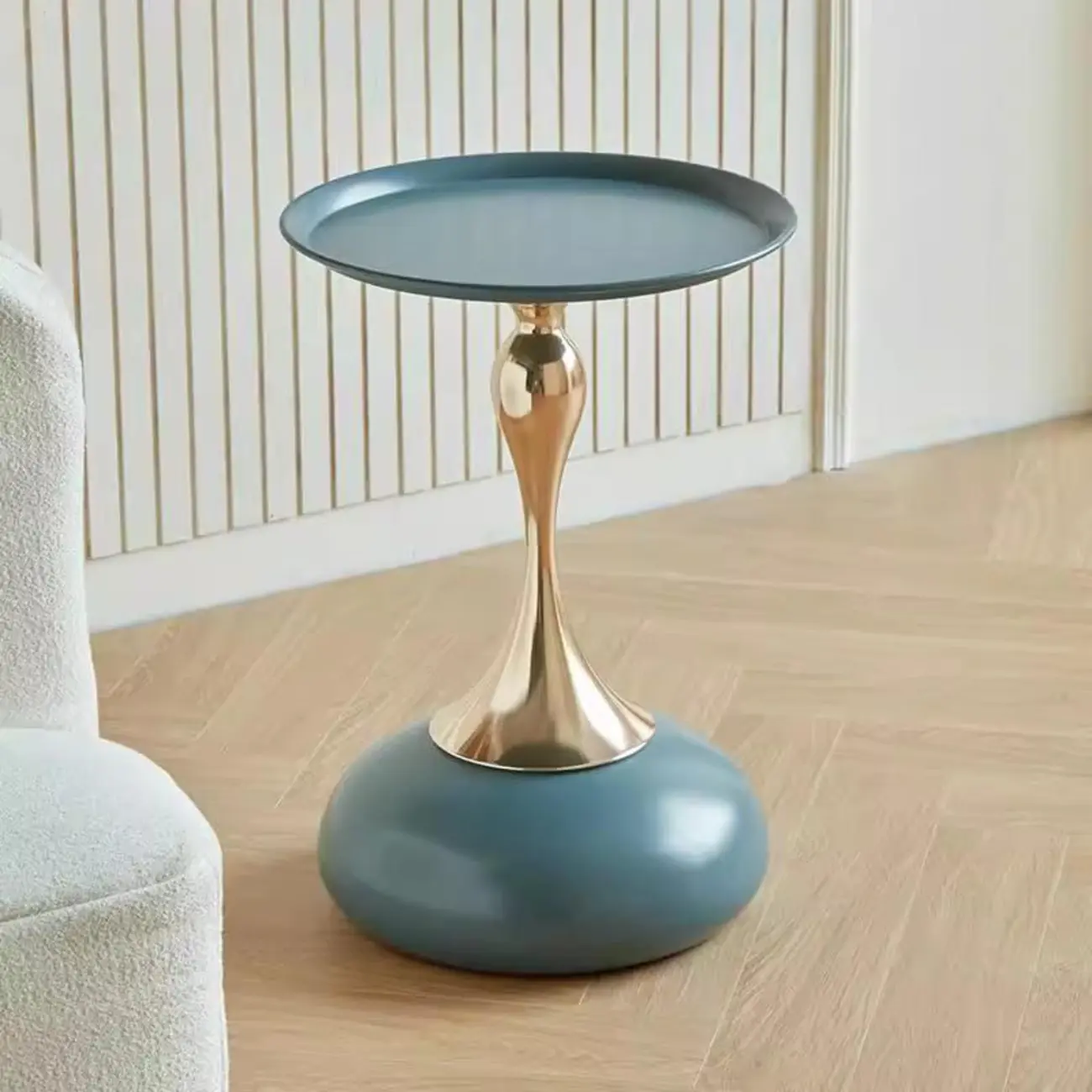 Elegant Stainless Steel Round End Table with Accent Decor Image - 7 | homeyfad