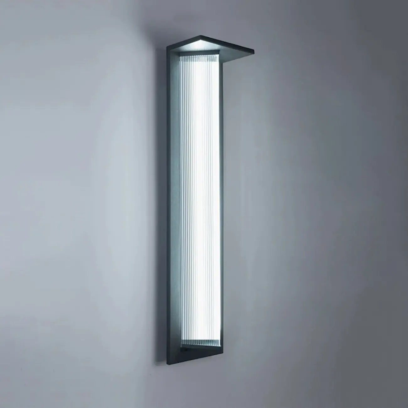 Modern Triangle Shade LED Outdoor Wall Light
