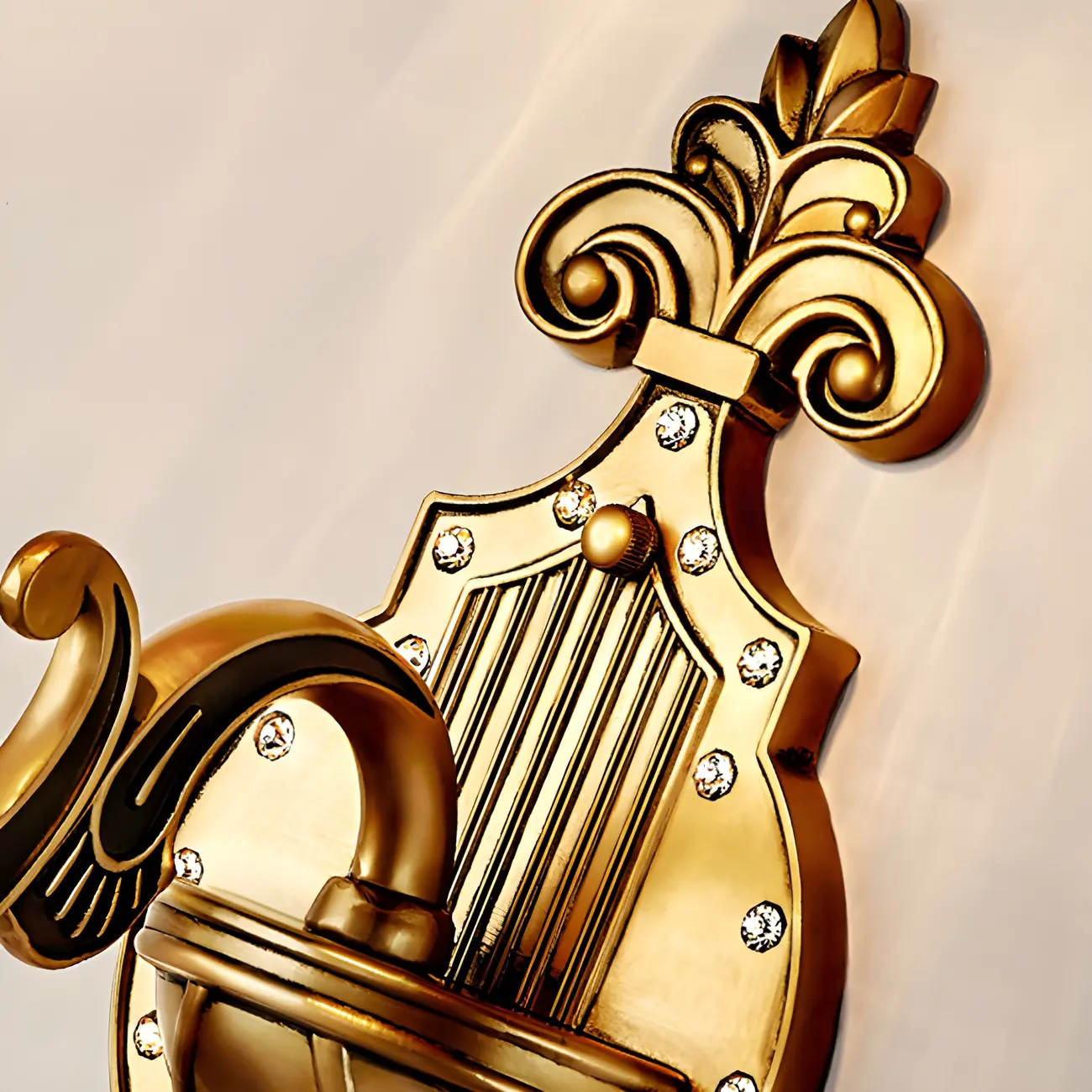 Vintage Gold Crystal Wall Light for Luxurious Decor Image - 8 | homeyfad