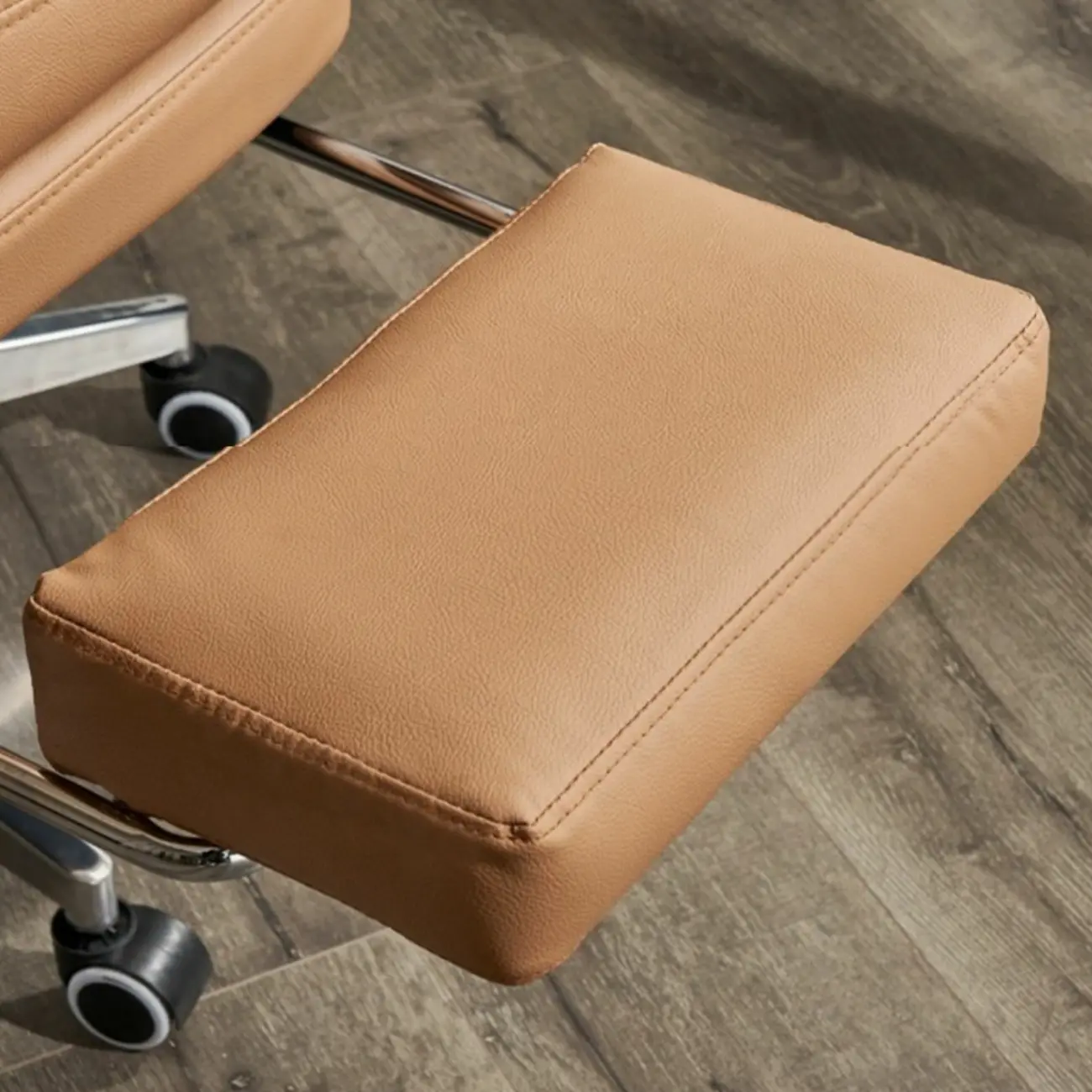 Ergonomic Leather Reclining Executive Office Chair with Footrest Image - 10 | homeyfad