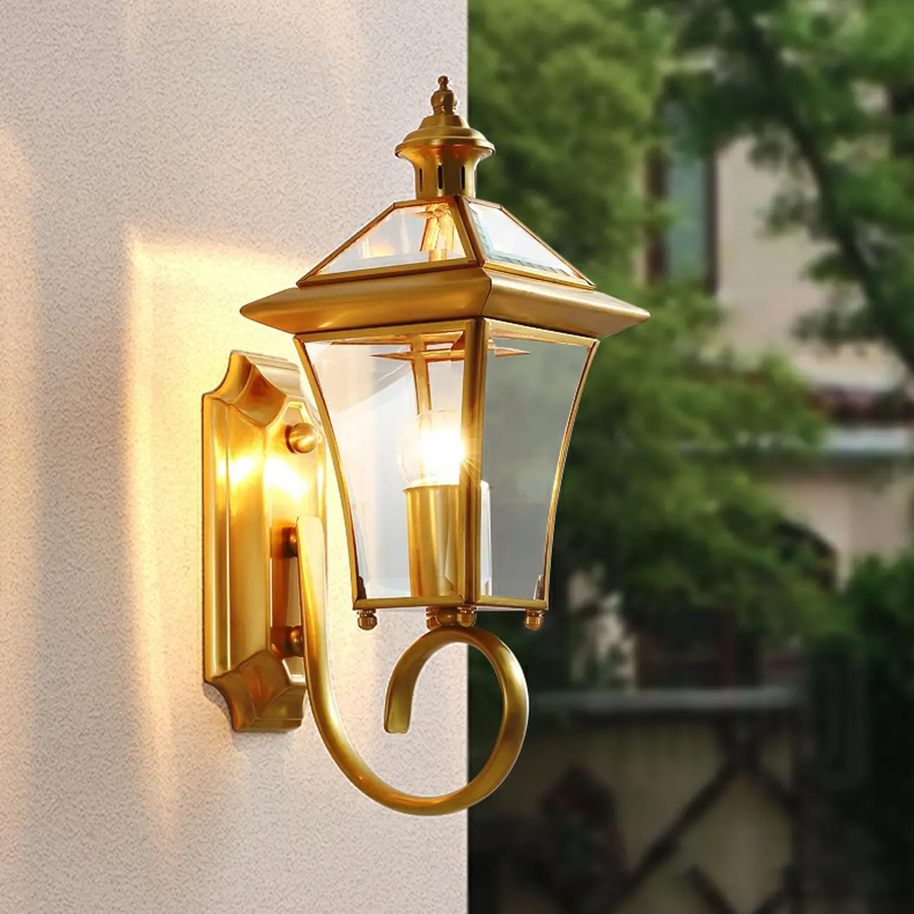 Modern Outdoor Use Iron Cage Shape Wall Mounted Light with Transparent Glass Shade Image - 4 | homeyfad
