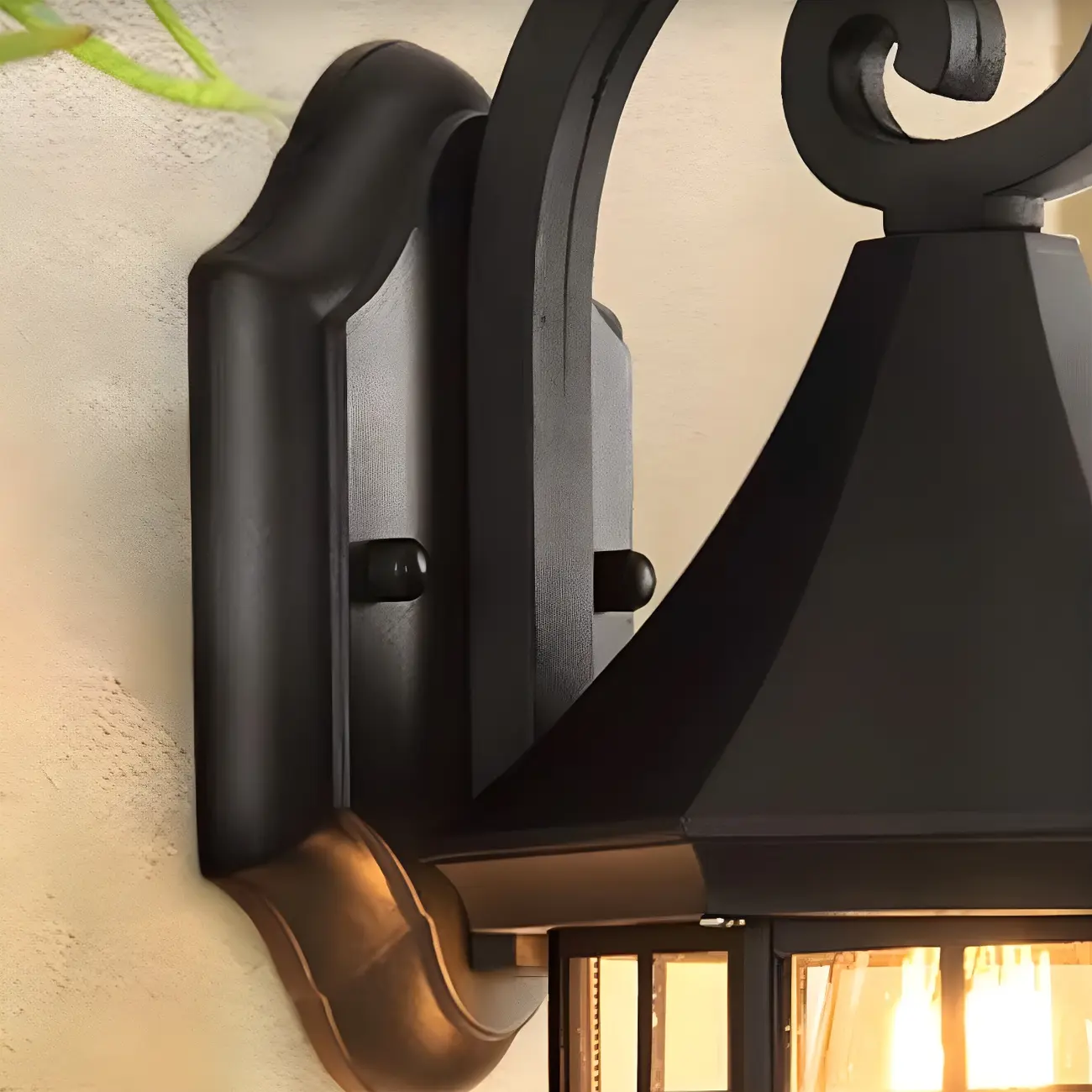 Industrial Black Metal Clear Glass Lantern Outdoor Wall Light Image - 8 | homeyfad