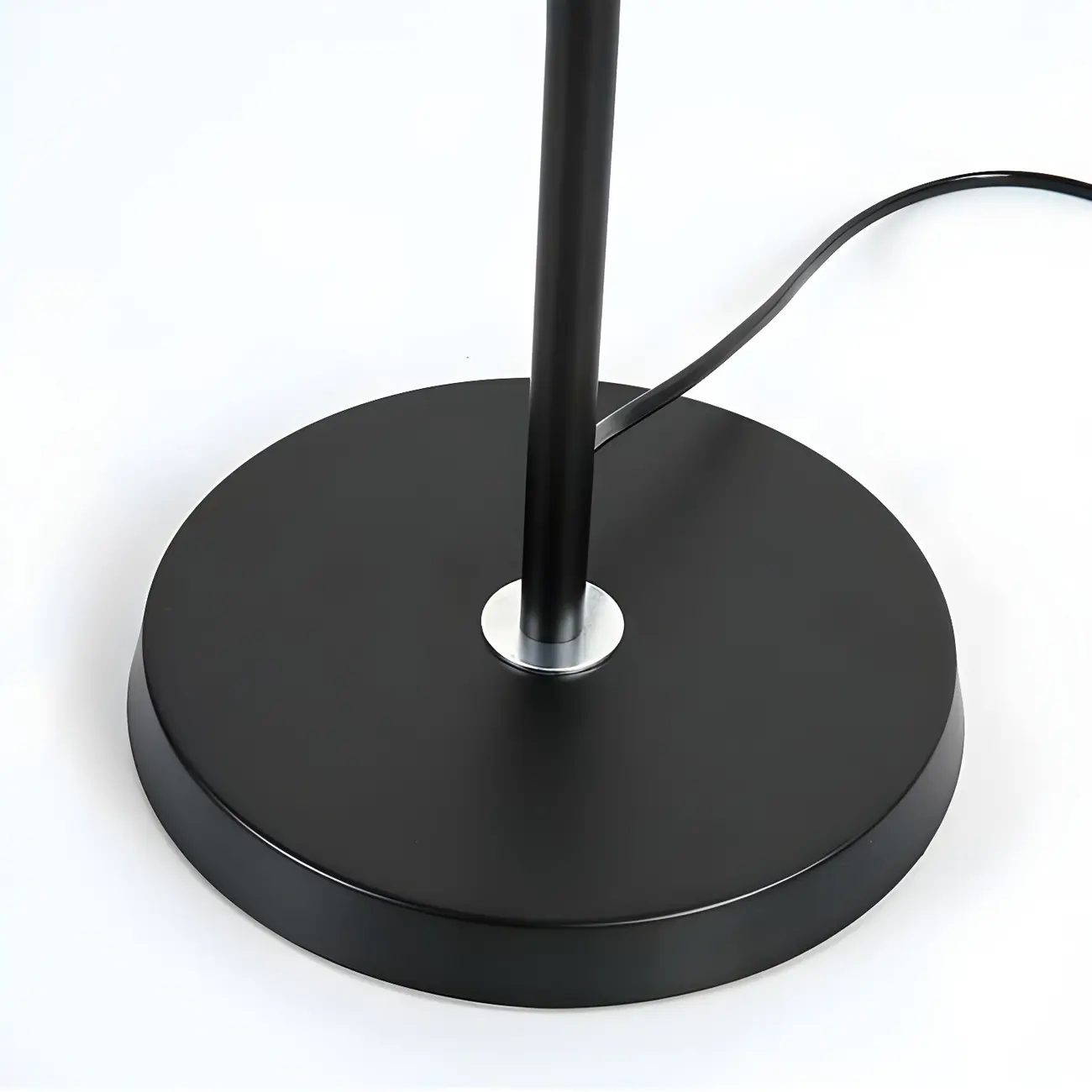 55" Modern Fabric Barrel Black Metal Floor Lamp Image - 11 | homeyfad